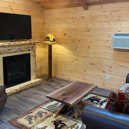 Briarwood Cabin By Amish Country Lodging Berlin Extérieur photo